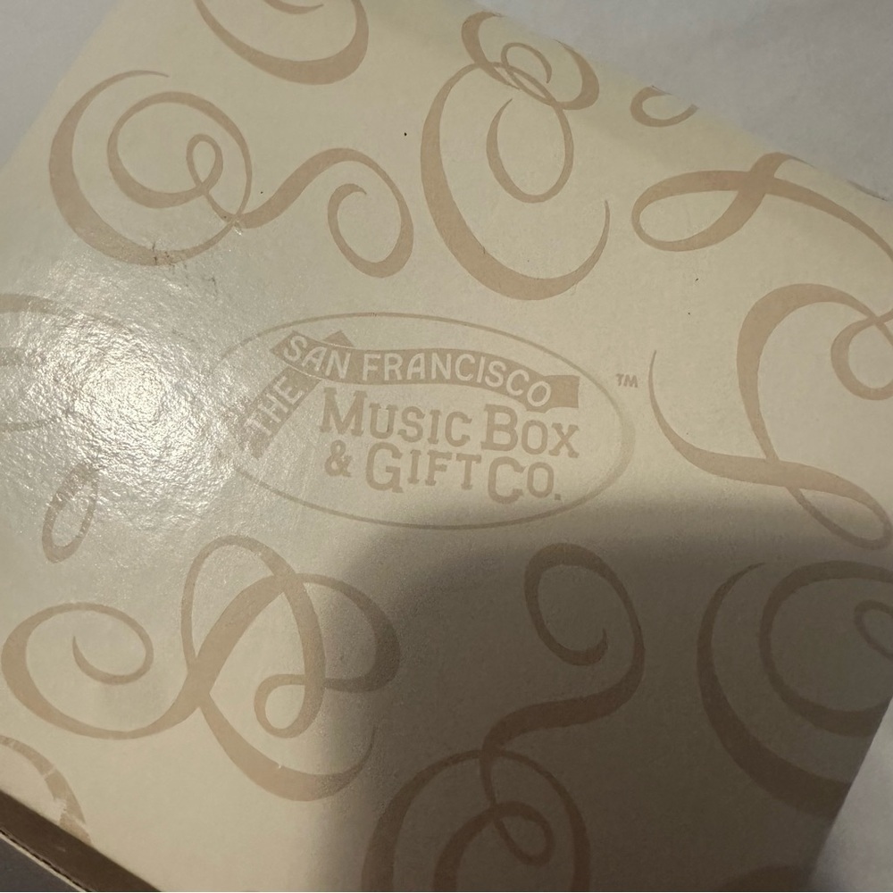 Rare San Francisco Music Box Co Angel Cherub & Dove Figurine w/ Box | Vintage - Picture 8 of 12